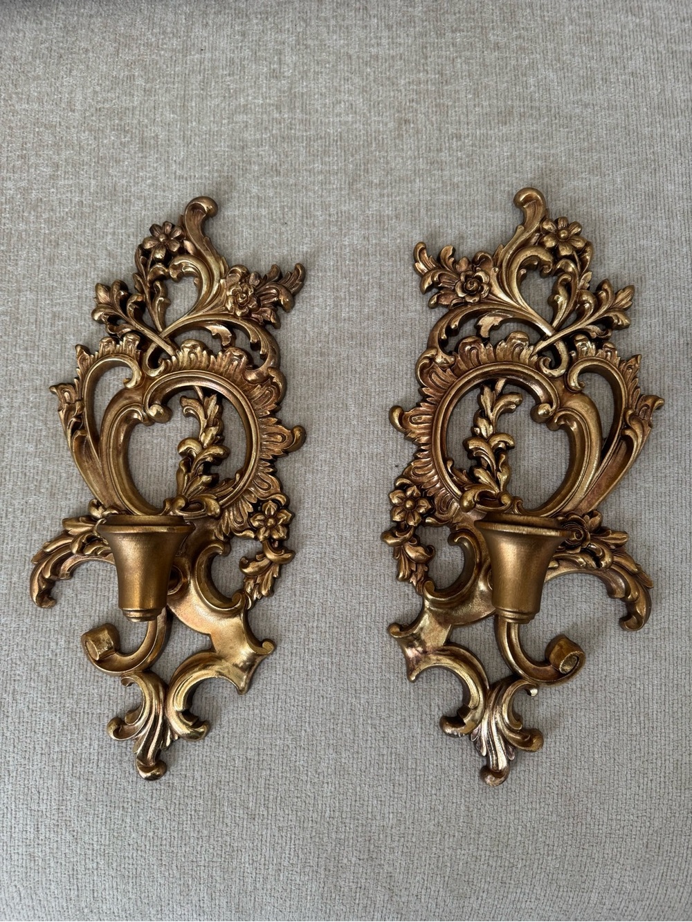 Ornate Gold Decorative Wall Sconce Accent - Baroque Style Wall Art